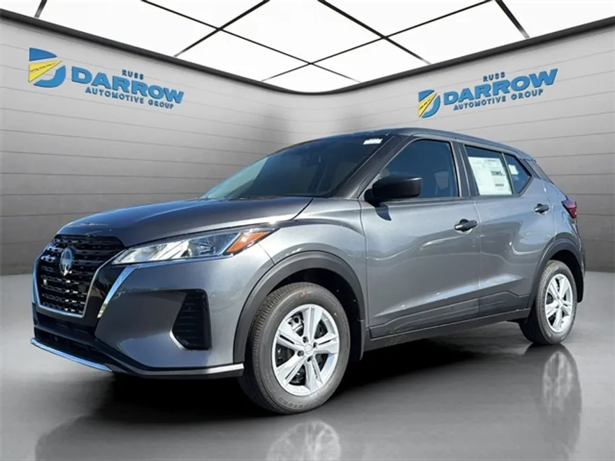 2025 Nissan Kicks Play S photo 1