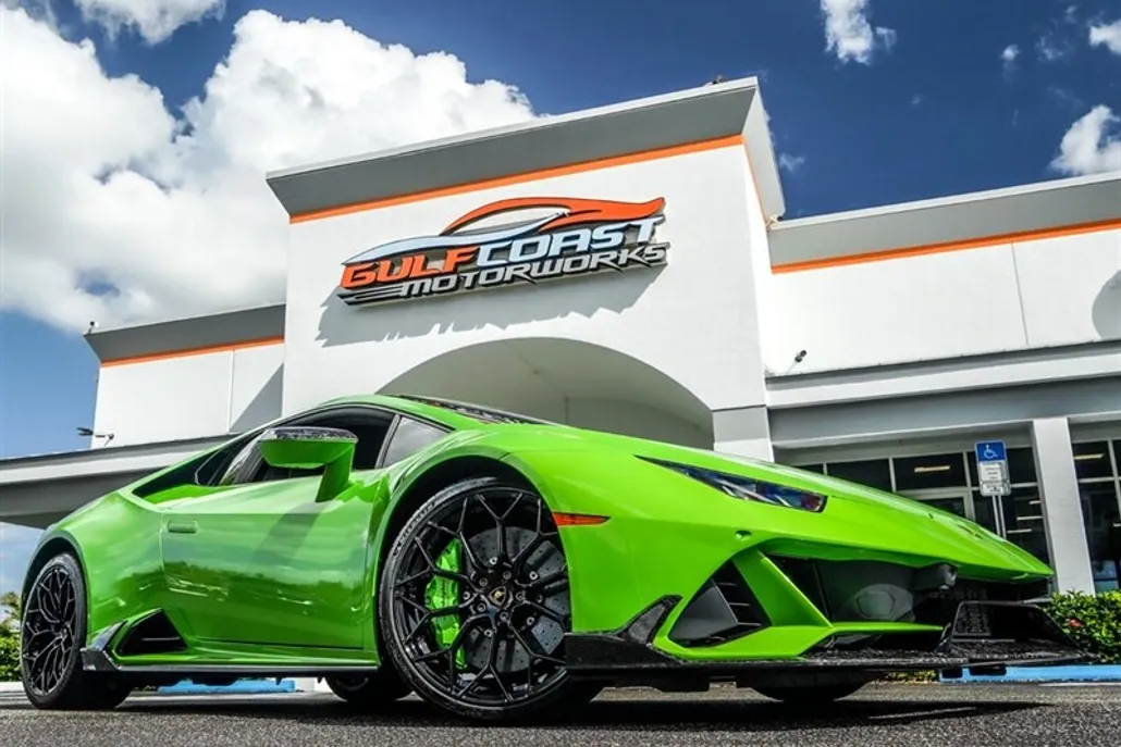 2020 Lamborghini Huracan Evo photo 1