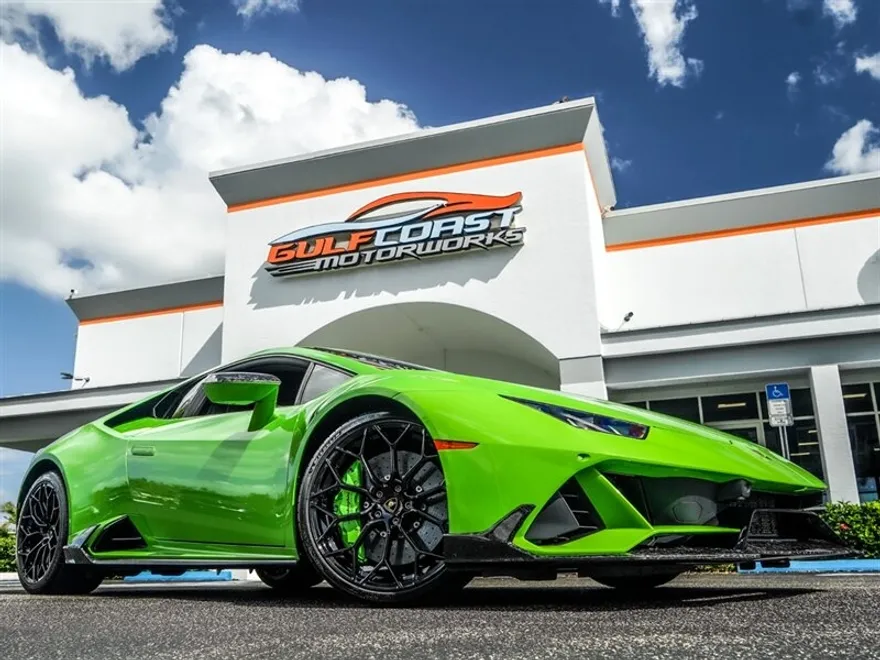 2020 Lamborghini Huracan Evo photo 1
