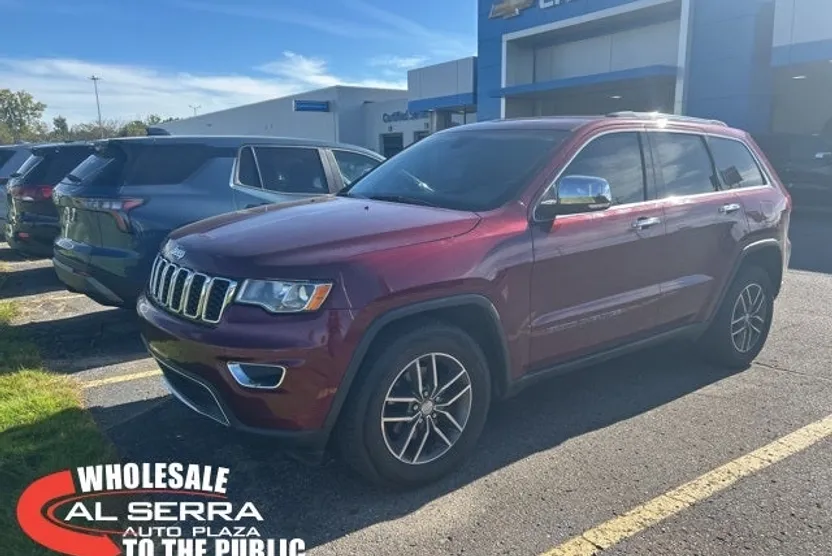 2017 Jeep Grand Cherokee Limited photo 1