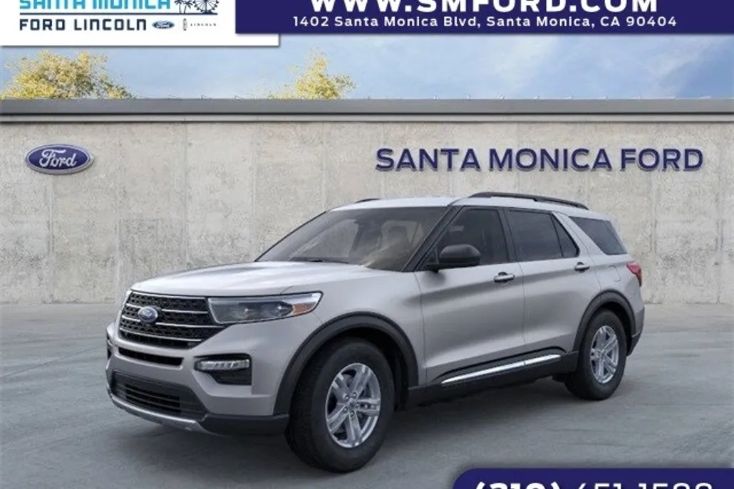 2024 Ford Explorer XLT photo 1