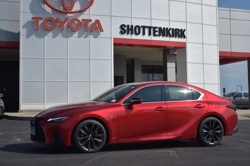 2025 Lexus IS 300 F SPORT photo 1