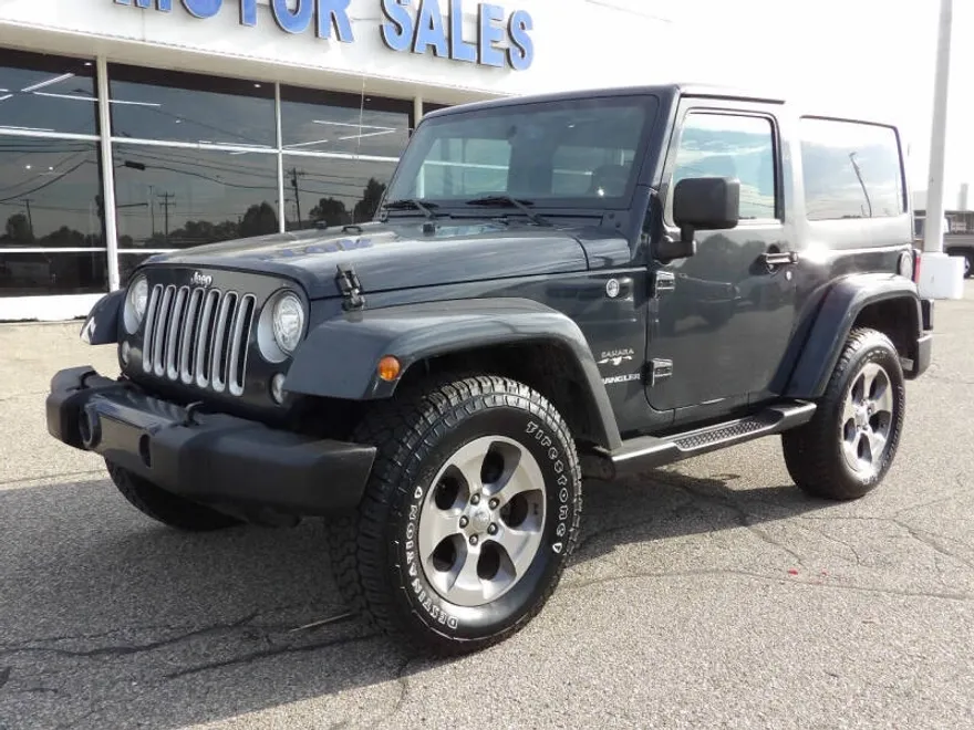 2017 Jeep Wrangler Sahara photo 1