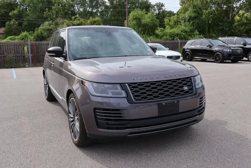 2021 Land Rover Range Rover P525 HSE HSE Westminster Edition photo 1