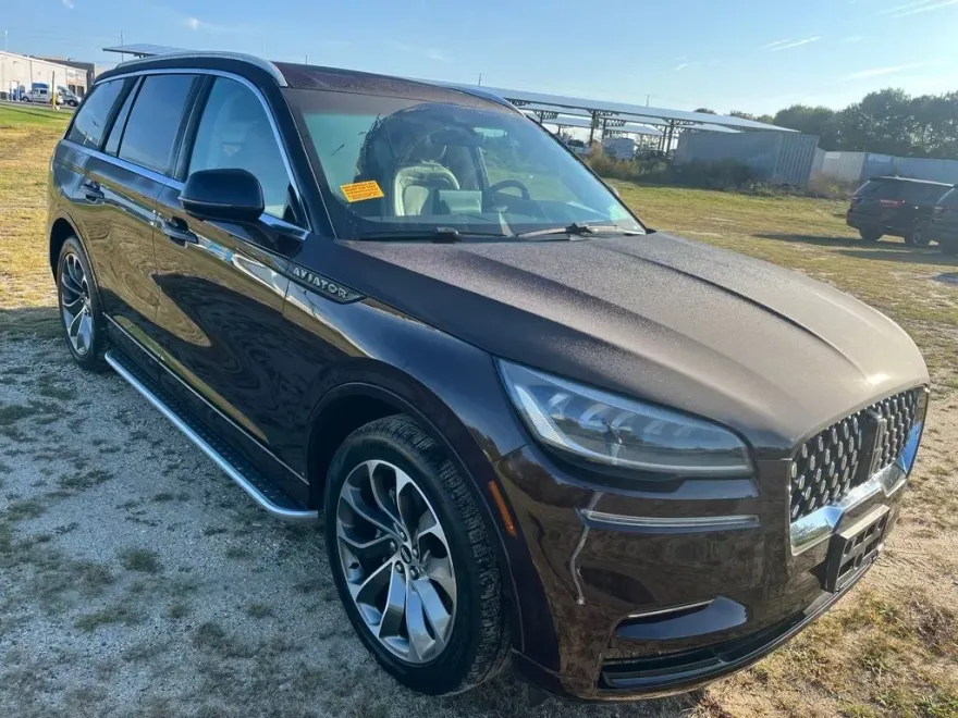 2023 Lincoln Aviator Grand Touring photo 1