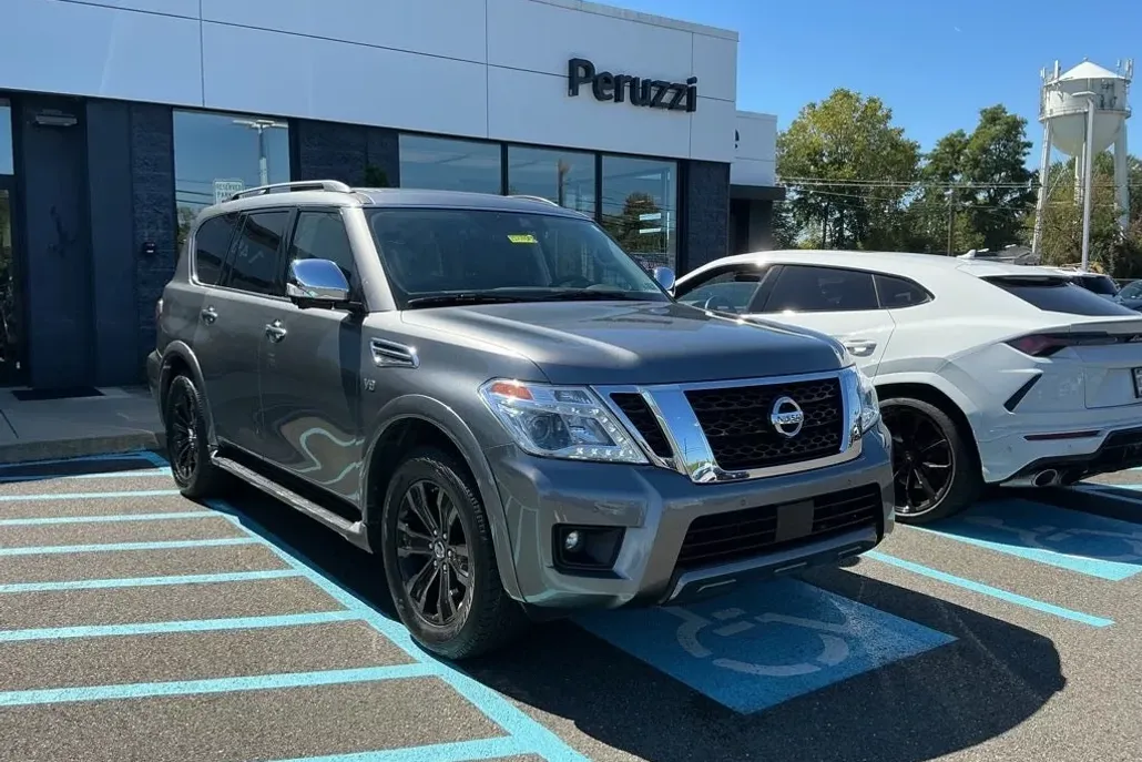 2019 Nissan Armada Platinum photo 1