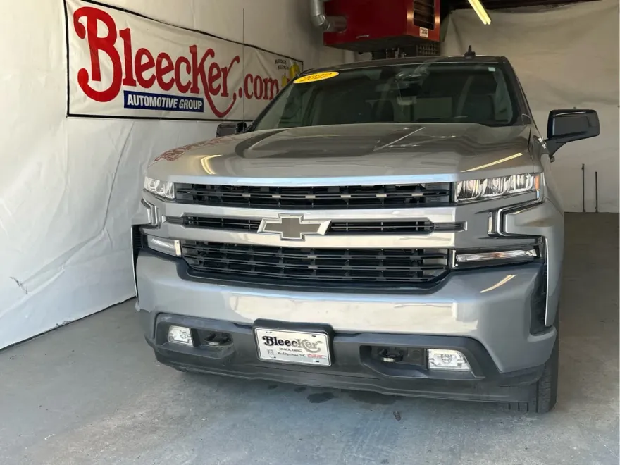 2022 Chevrolet Silverado 1500 RST photo 1