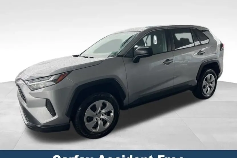 2024 Toyota RAV4 LE photo 1
