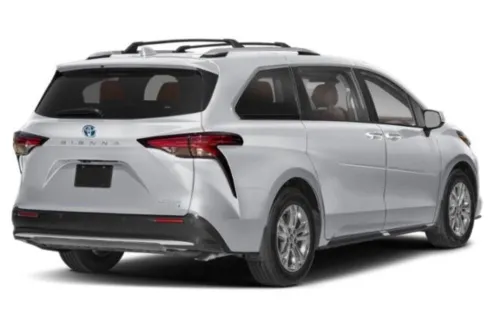 2025 Toyota Sienna Platinum photo 3