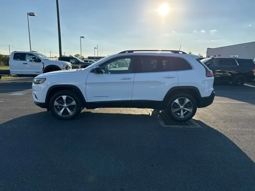 2022 Jeep Cherokee Limited photo 1