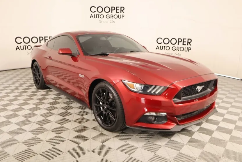 2016 Ford Mustang GT photo 1