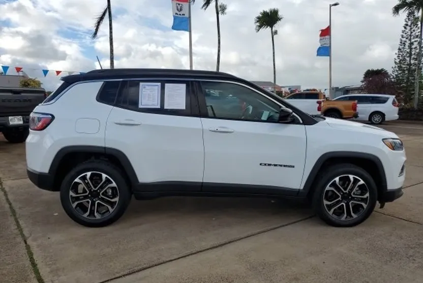 2024 Jeep Compass Limited photo 1