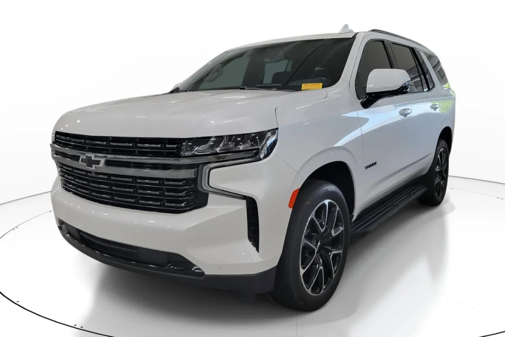 2022 Chevrolet Tahoe RST photo 1