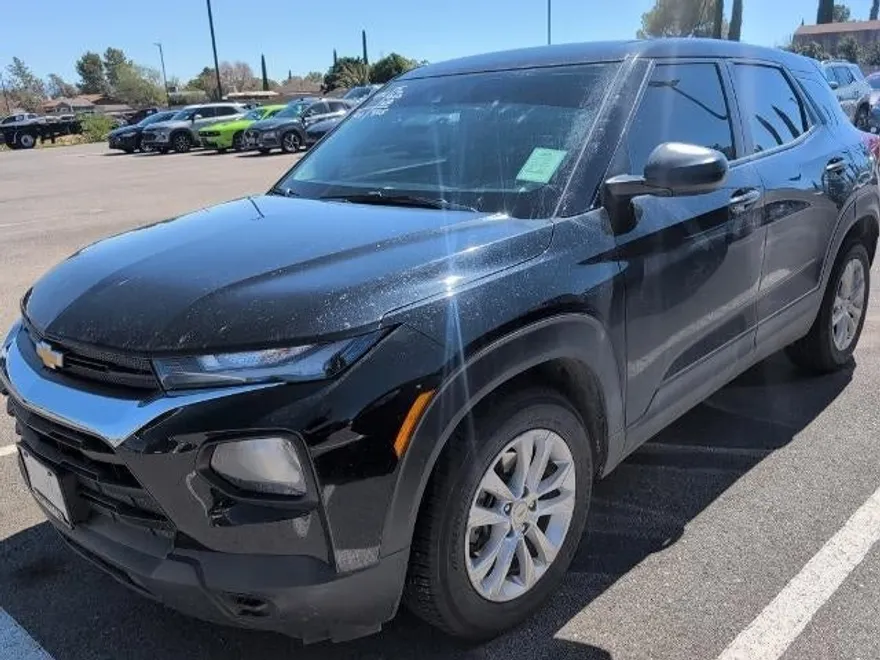 2023 Chevrolet Trailblazer LS photo 1