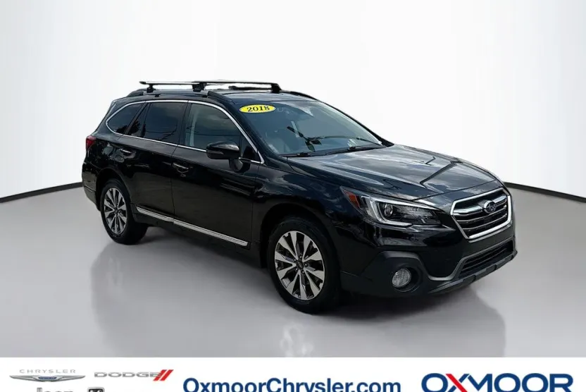 2018 Subaru Outback Touring photo 1