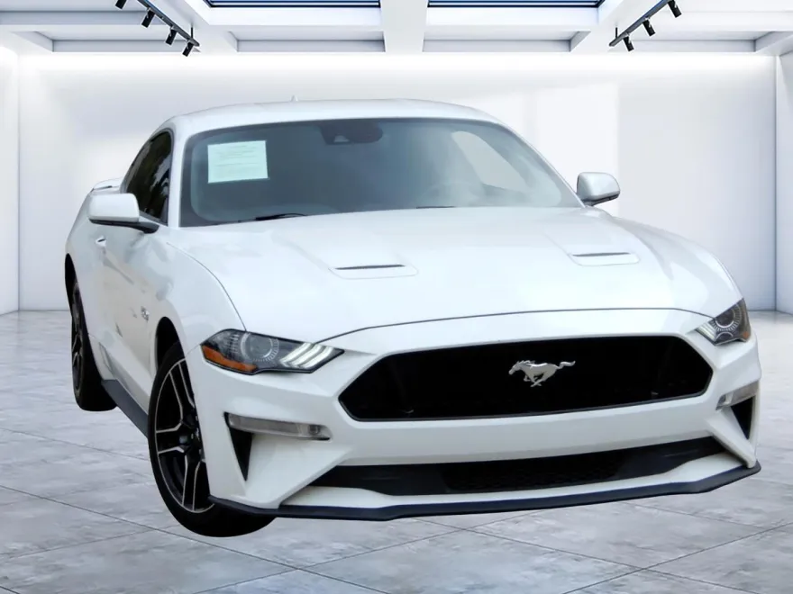 2022 Ford Mustang GT photo 1