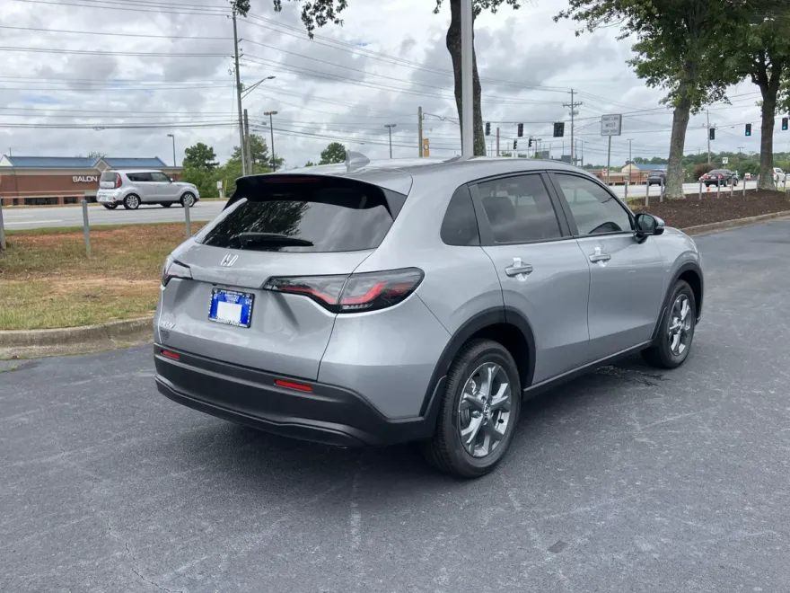 2026 Honda HR-V LX photo 1