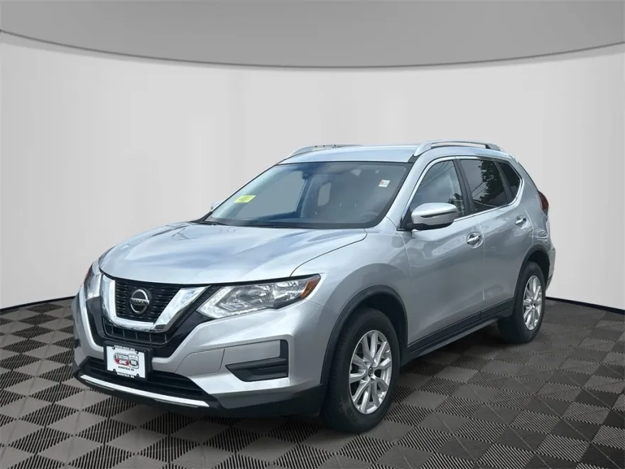 2019 Nissan Rogue SV photo 1