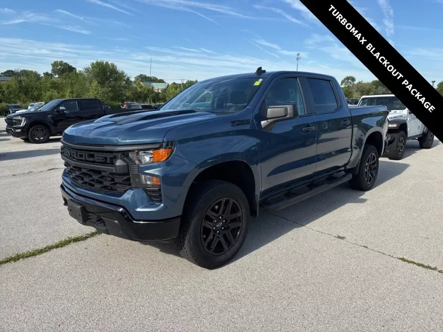 2024 Chevrolet Silverado 1500 Custom Trail Boss photo 1