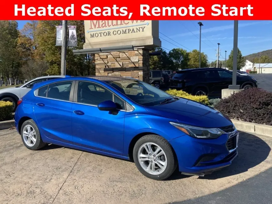 2018 Chevrolet Cruze LT photo 1