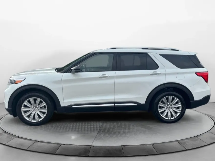 2022 Ford Explorer Limited photo 1