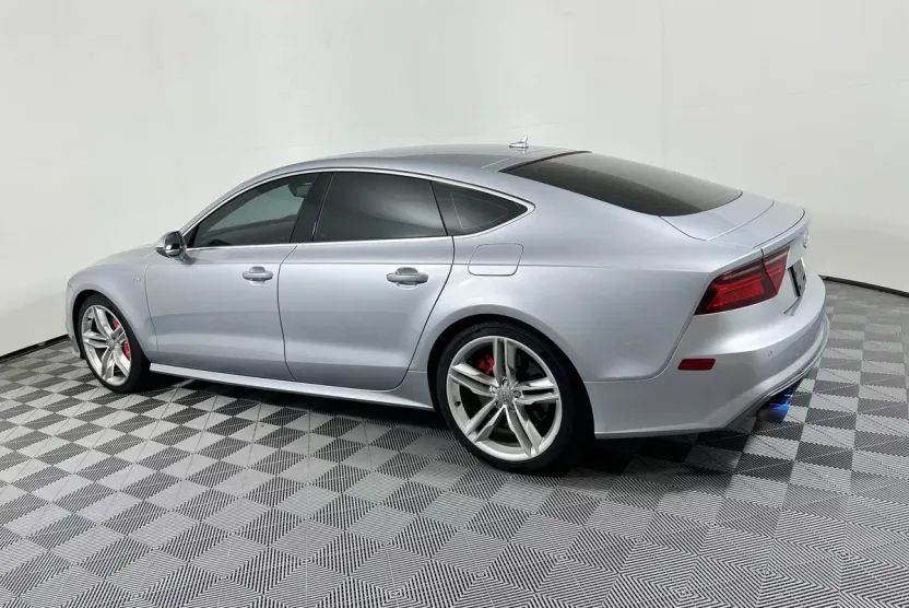 2017 Audi S7 Prestige photo 1