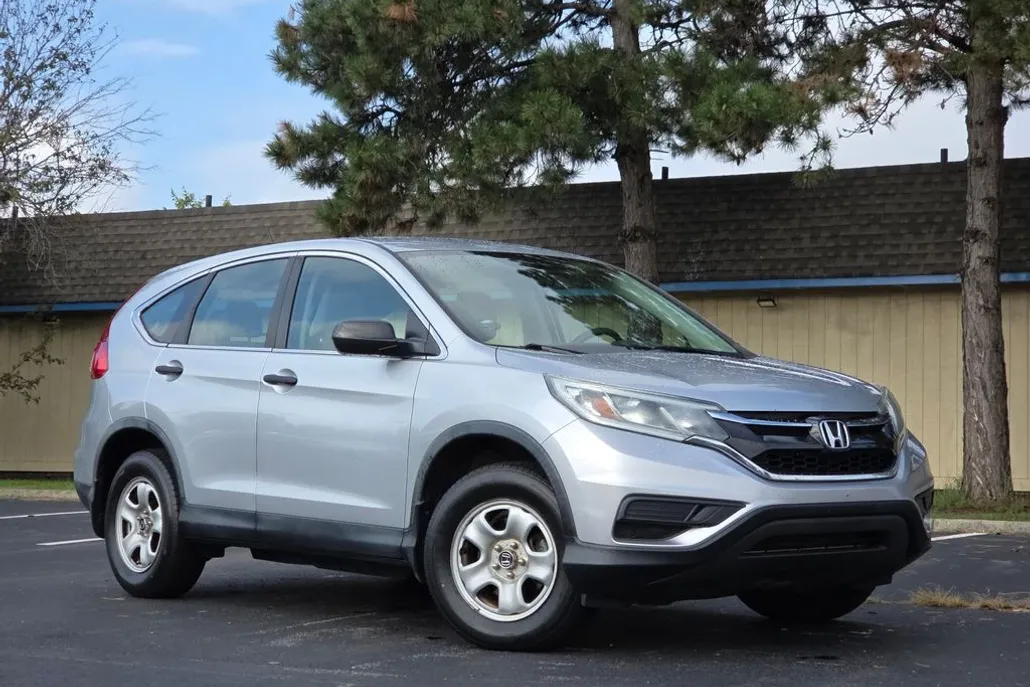 2015 Honda CR-V LX photo 1