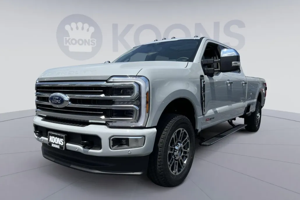 2025 Ford F-350 photo 1