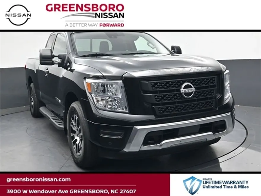 2024 Nissan Titan SV photo 1