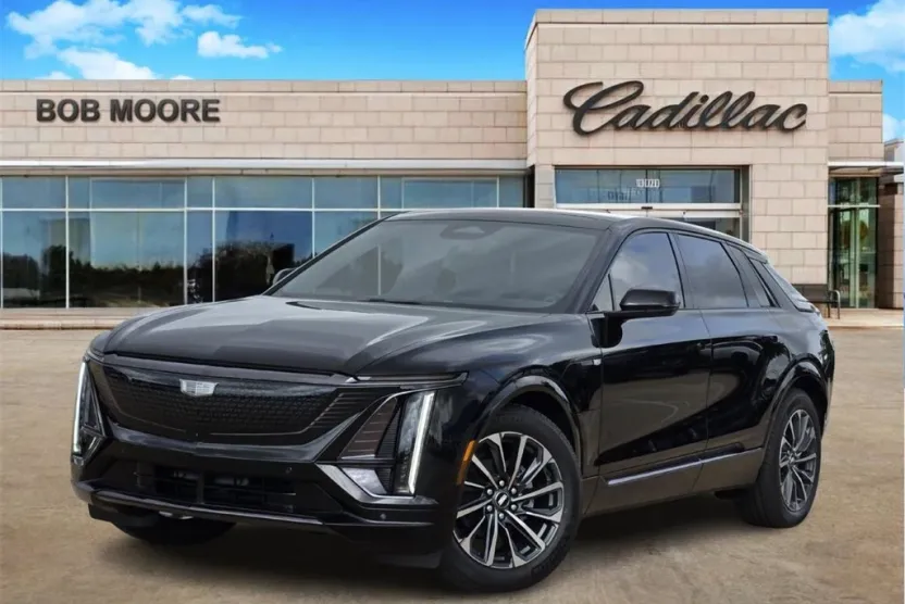 2025 Cadillac Lyriq Sport photo 1