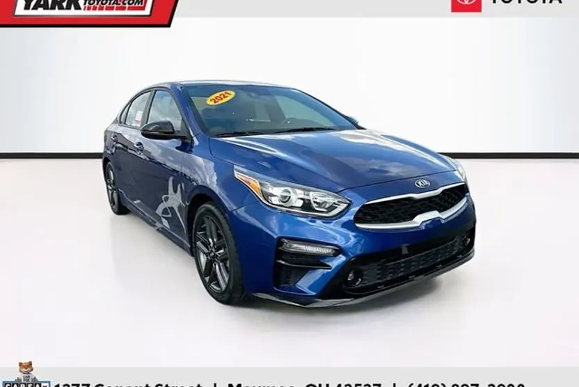 2021 Kia Forte GT-Line photo 1
