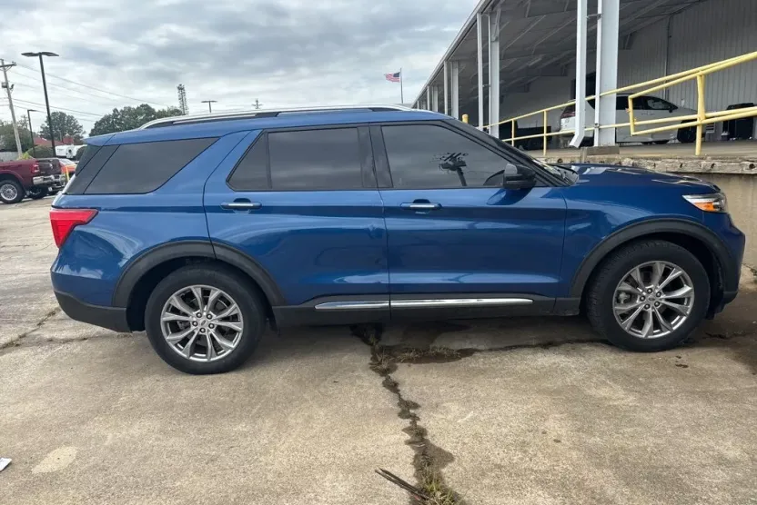 2021 Ford Explorer Limited photo 1