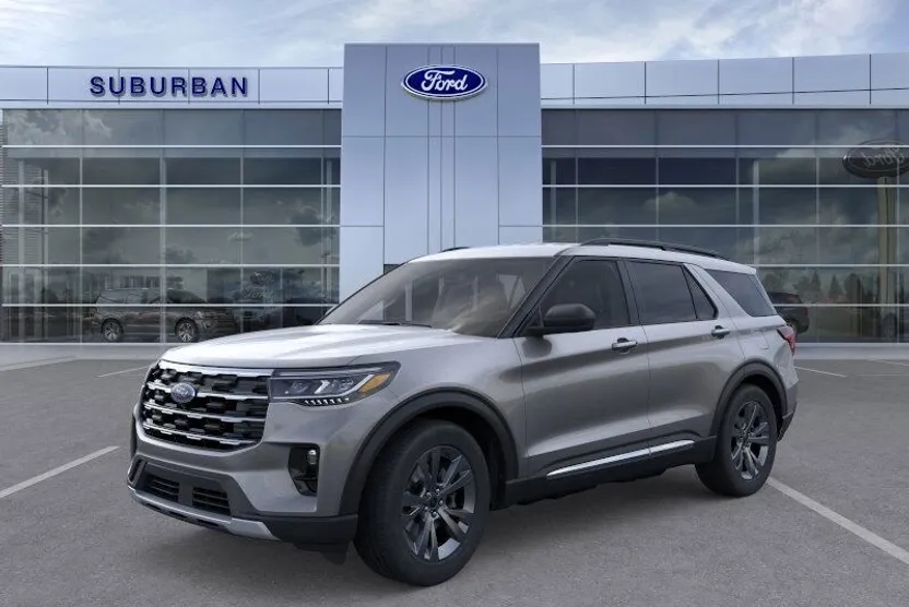 2025 Ford Explorer photo 1