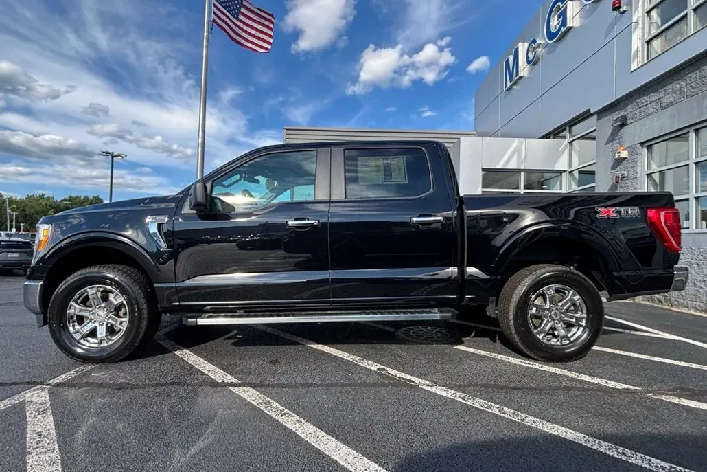 2022 Ford F-150 XLT photo 1