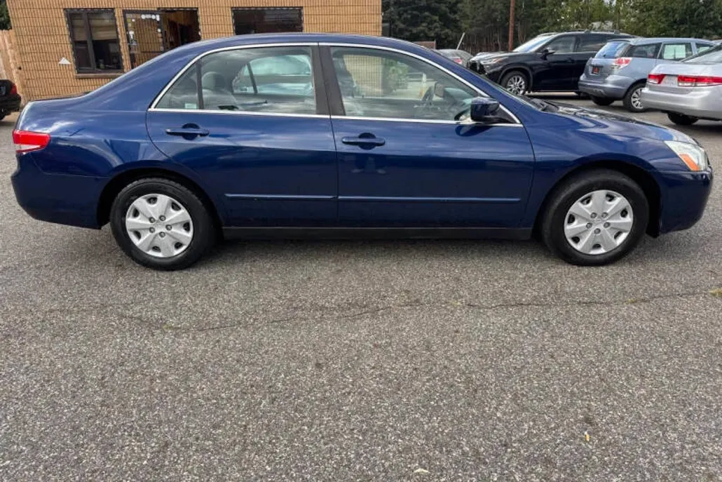 2004 Honda Accord LX photo 1