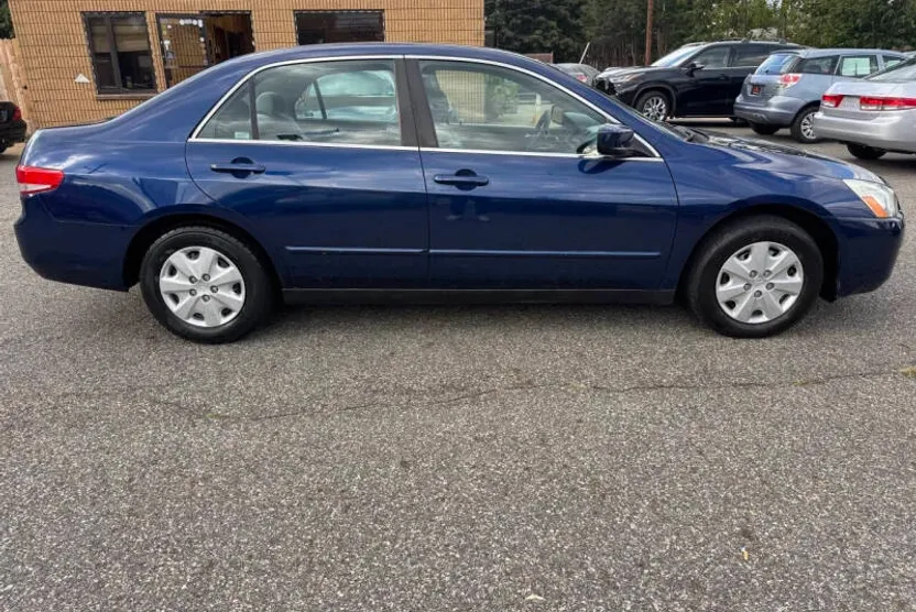 2004 Honda Accord LX photo 1