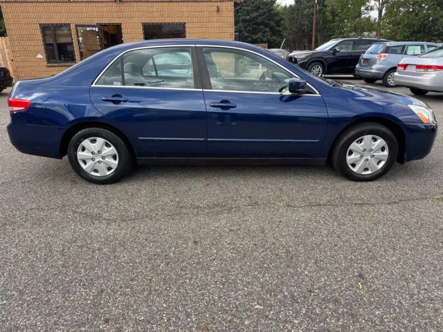 2004 Honda Accord LX photo 1