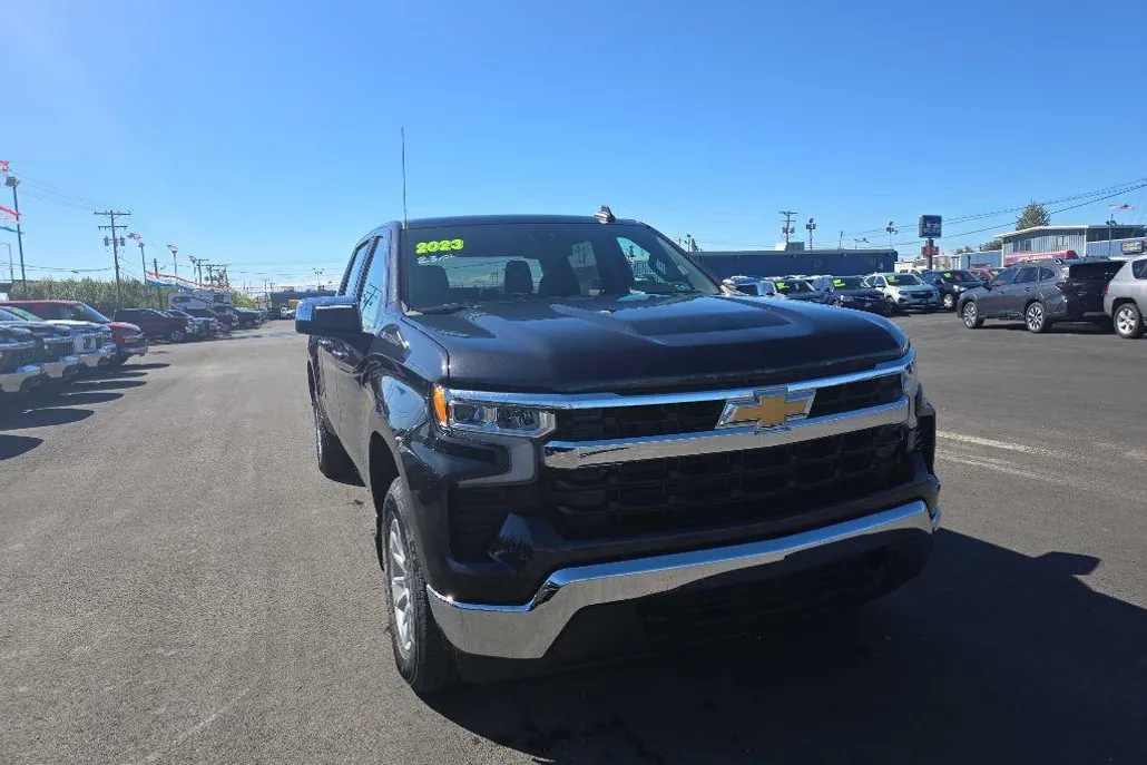 2023 Chevrolet Silverado 1500 photo 1