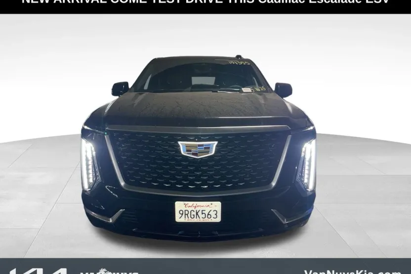 2025 Cadillac Escalade ESV Premium Luxury photo 1
