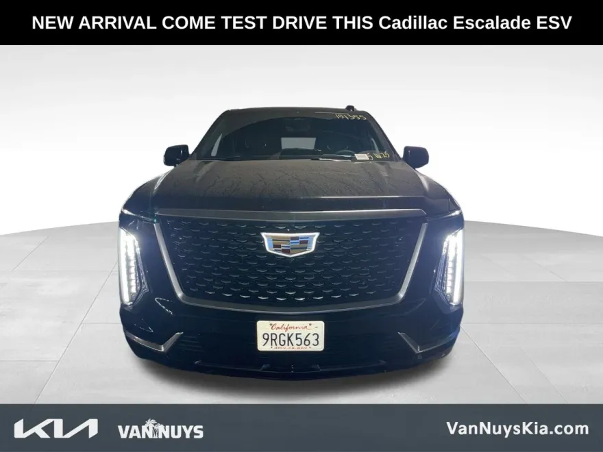 2025 Cadillac Escalade ESV Premium Luxury photo 1