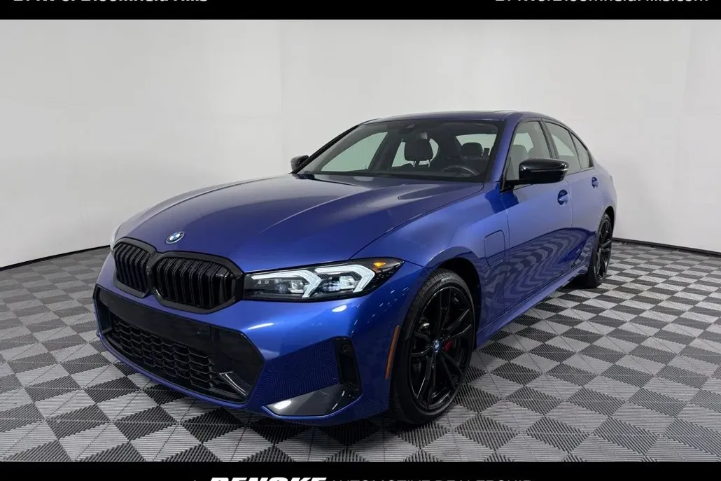 2024 Bmw 330e xDrive photo 1