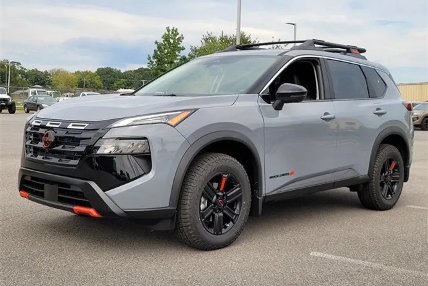 2026 Nissan Rogue SV photo 1