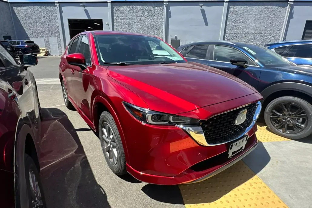 2024 Mazda CX-5 2.5 S Preferred photo 1