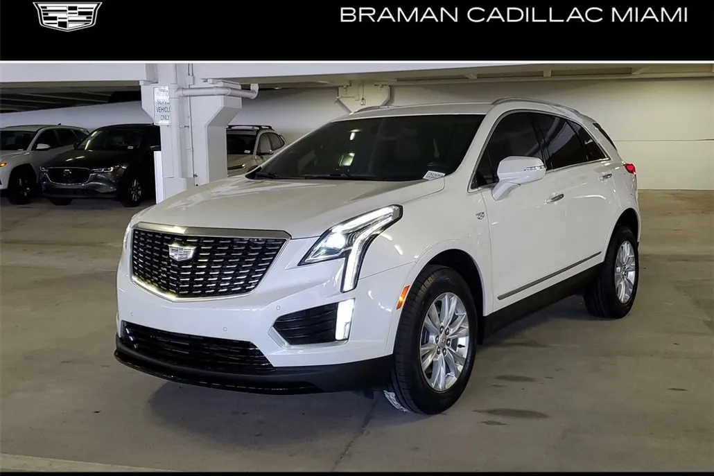 2021 Cadillac XT5 Luxury photo 1