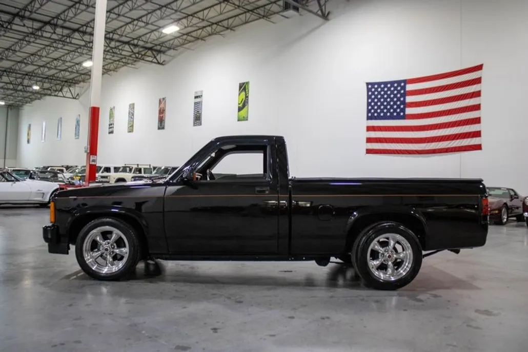 1987 Dodge Dakota photo 1