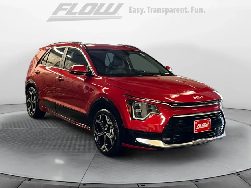 2024 Kia Niro SX Touring photo 1