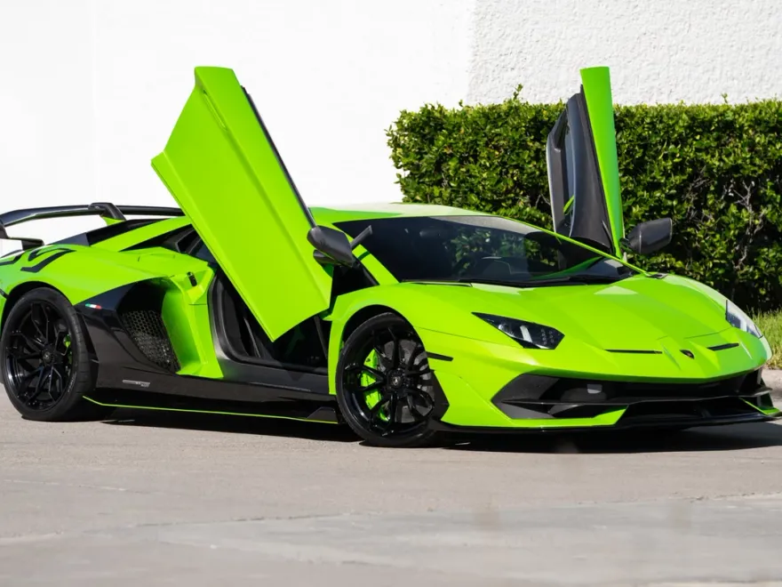 2019 Lamborghini Aventador SVJ photo 1
