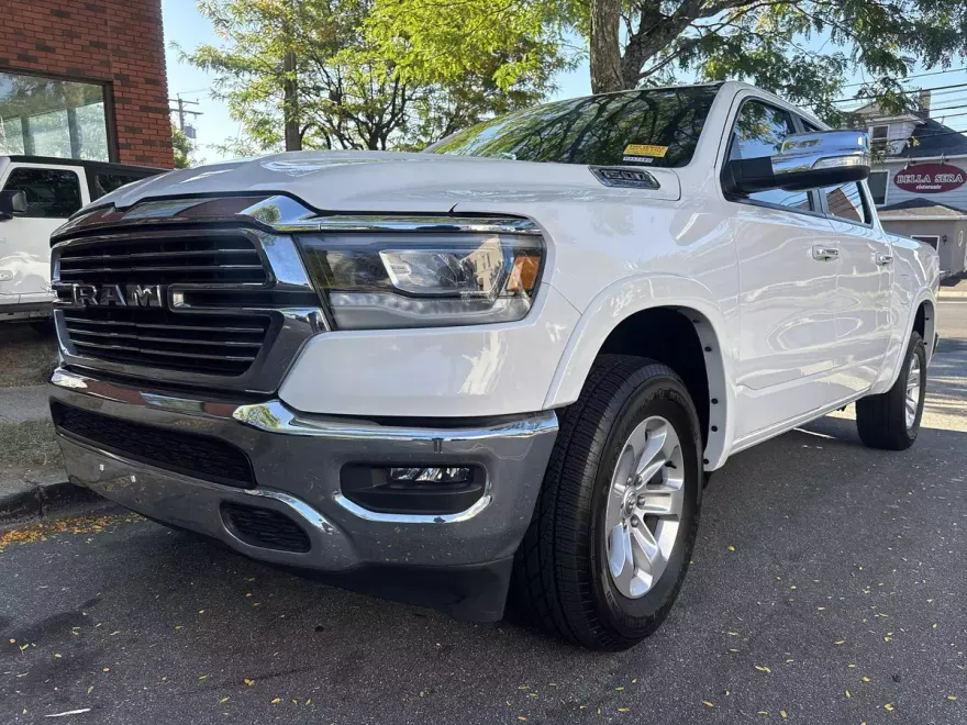 2022 Ram 1500 Laramie photo 1