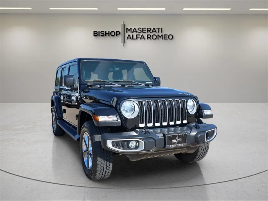 2019 Jeep Wrangler Unlimited Sahara photo 1