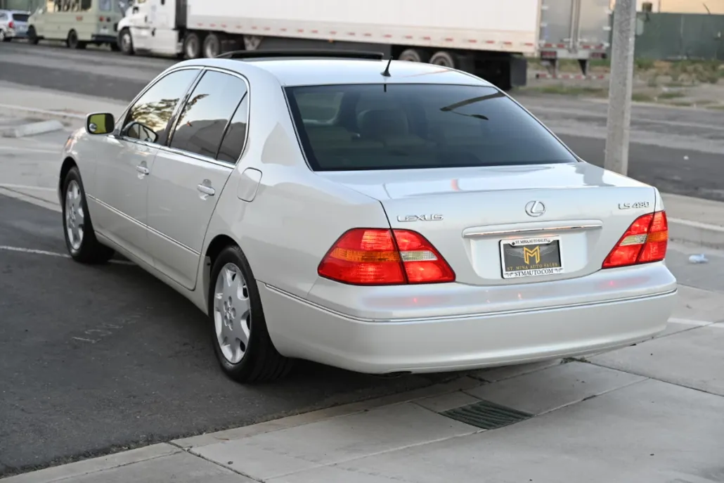2002 Lexus LS 430 photo 1